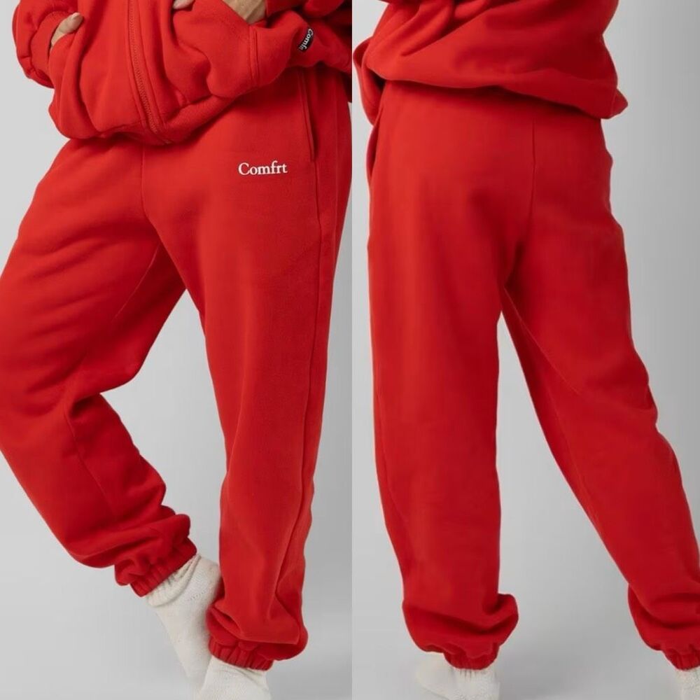 Comfrt Cloud red sweatpants featuring a white brand logo size 2XL